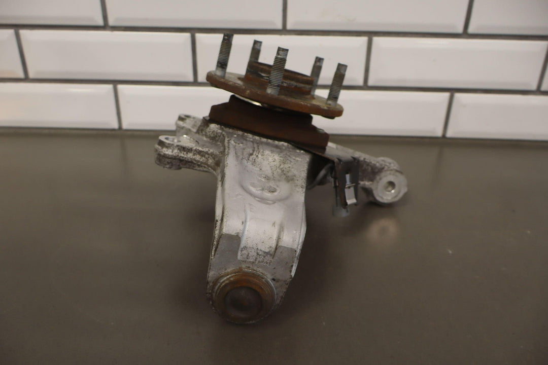 05 - 13 C6 Corvette 06 - 08 Cadillac XLR - V Left Driver Front Spindle W/Control Arms