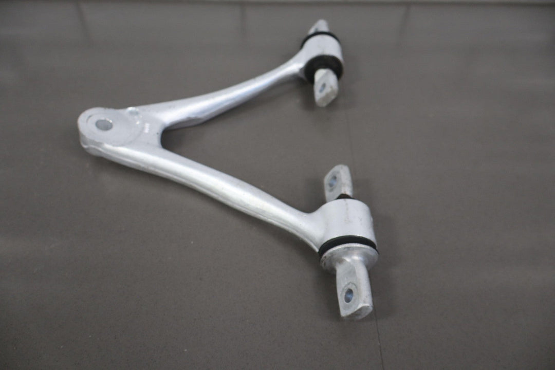 05 - 13 C6 Corvette 06 - 08 Cadillac XLR - V Right Pssngr Front Spindle W/Control Arms