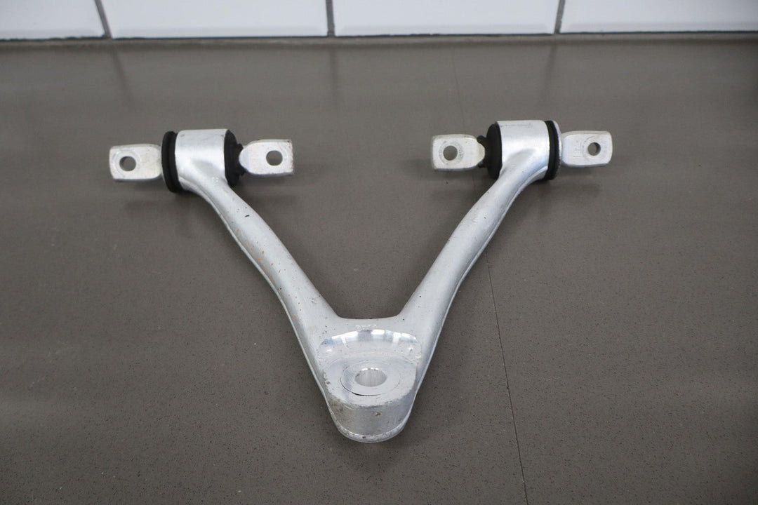 05 - 13 C6 Corvette 06 - 08 Cadillac XLR - V Right Pssngr Front Spindle W/Control Arms