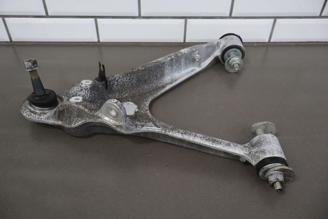 05 - 13 C6 Corvette 06 - 08 Cadillac XLR - V Right Pssngr Front Spindle W/Control Arms