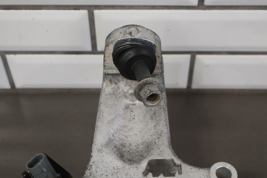 05 - 13 C6 Corvette 06 - 08 Cadillac XLR - V Right Pssngr Front Spindle W/Control Arms