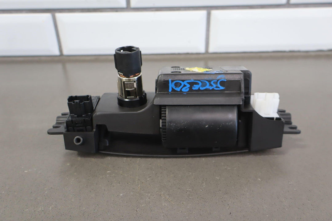 05 - 13 C6 Corvette Dash Mounted Ash Tray W/12V Socket & Seat Heat Buttons