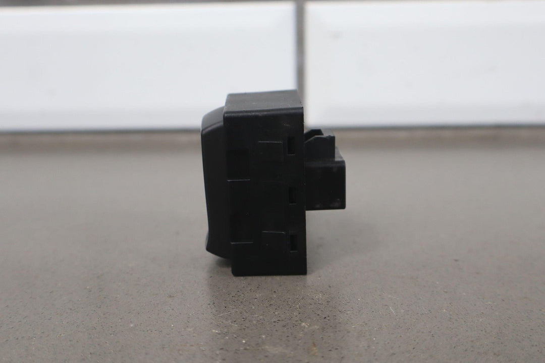 05 - 13 C6 Corvette Dash Mounted Ignition Switch Button