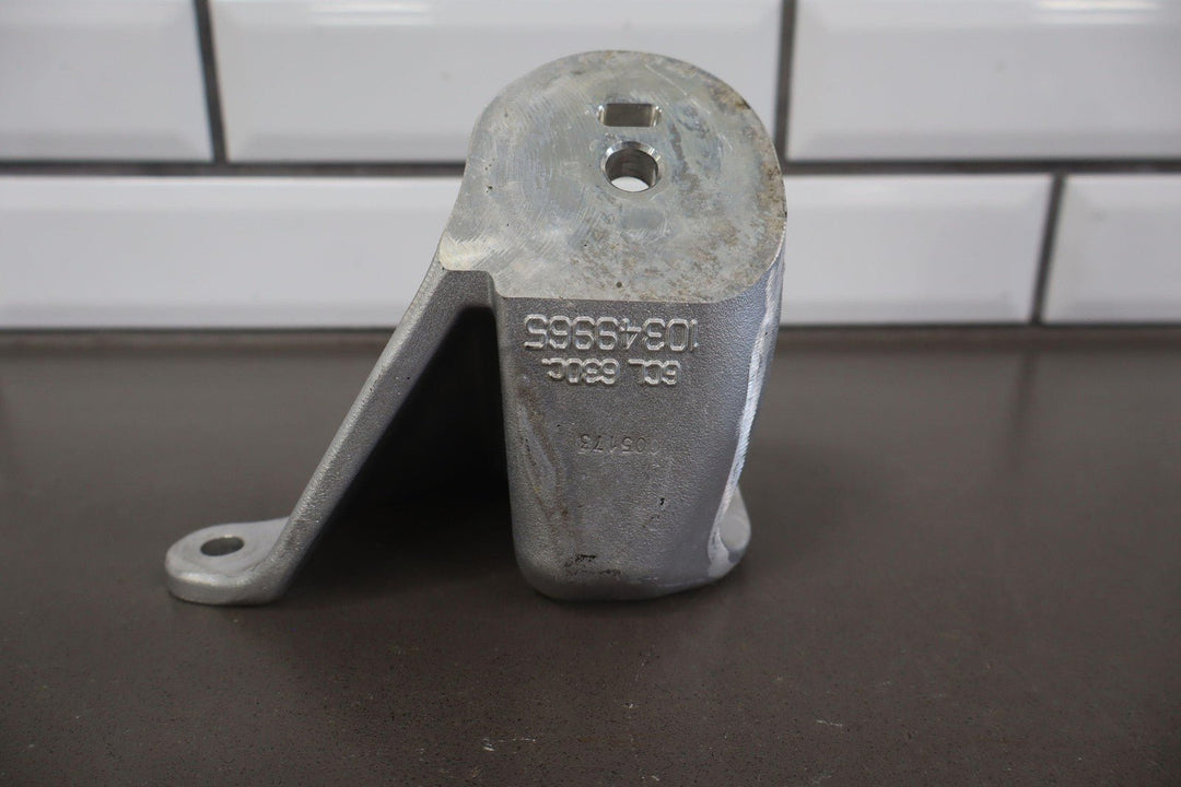 05 - 13 C6 Corvette LS2 LS3 LS7 Pair LH&RH Aluminum Engine Motor Mount Brackets