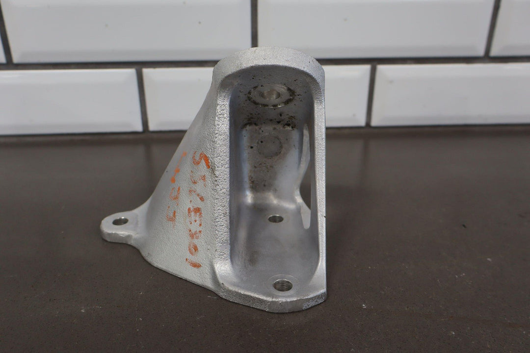 05 - 13 C6 Corvette LS2 LS3 LS7 Pair LH&RH Aluminum Engine Motor Mount Brackets