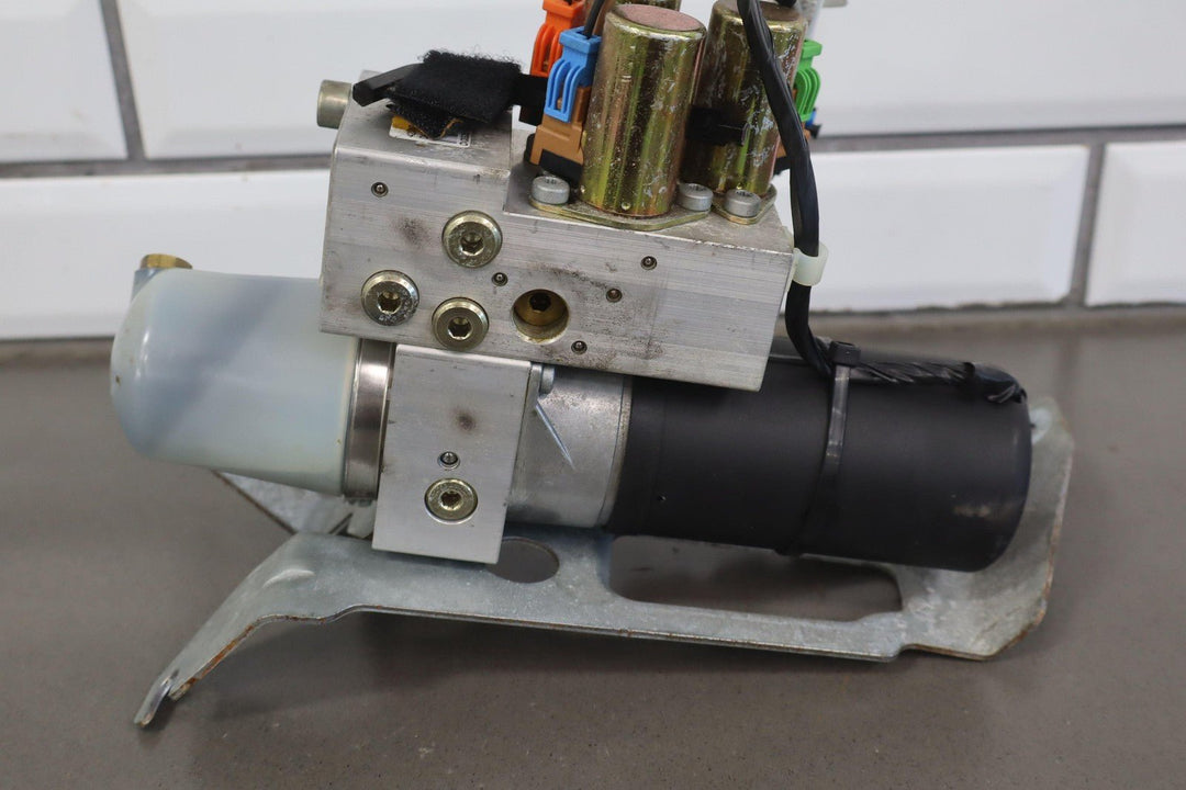 05 - 13 C6 Corvette OEM Convertible Lift Motor *Tested*