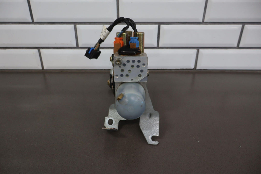 05 - 13 C6 Corvette OEM Convertible Lift Motor *Tested*