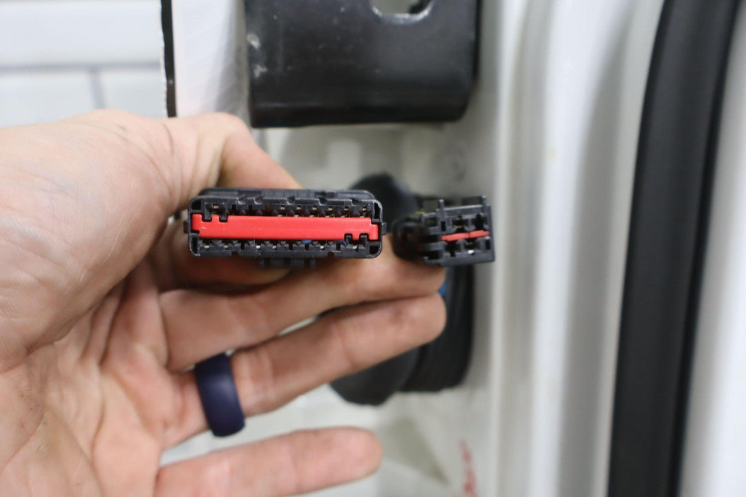 05 - 13 C6 Corvette Right Passenger Door Shell *Arctic White 10U*