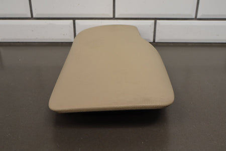 05-13 Chevrolet Corvette C6 Console Lid Cashmere
