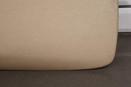 05-13 Chevrolet Corvette C6 Console Lid Cashmere