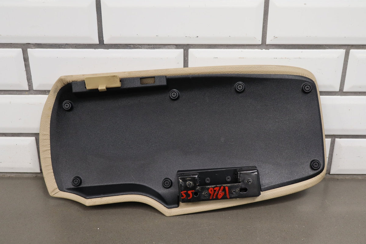 05-13 Chevrolet Corvette C6 Console Lid Cashmere