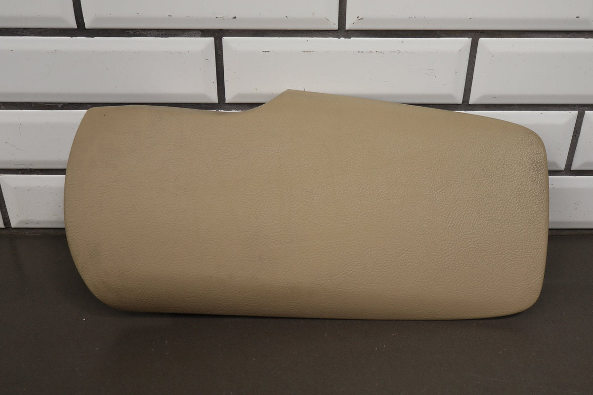 05-13 Chevrolet Corvette C6 Console Lid Cashmere