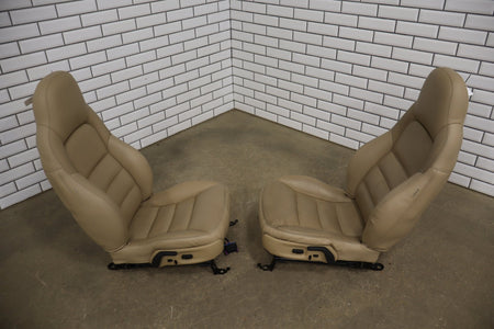 05-13 Chevrolet Corvette C6 Leather Seats Cashmere 31