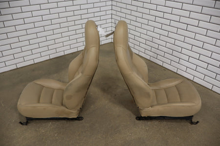 05-13 Chevrolet Corvette C6 Leather Seats Cashmere 31
