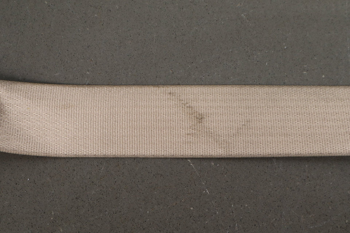 05-13 Chevrolet Corvette C6 LH Seat Belt Cashmere 31