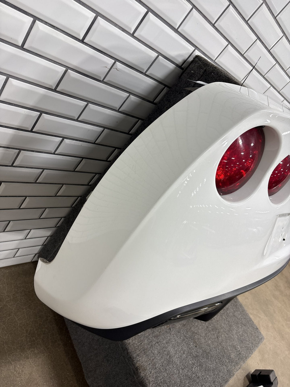 05-13 Chevrolet Corvette C6 Rear Bumper Cover w Tail Lights White