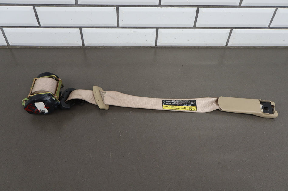 05-13 Chevrolet Corvette C6 RH Seat Belt Cashmere 31
