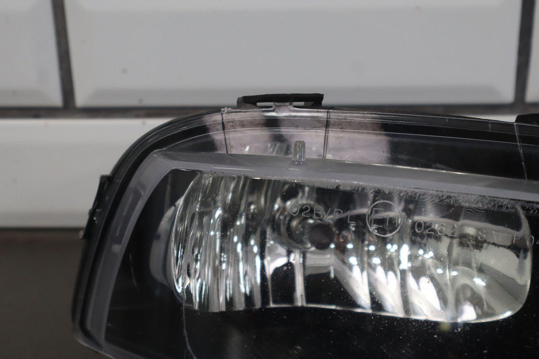 05 - 13 Chevy C6 Corevtte Front Right RH OEM Fog Light Lamp (Bumper Mount)