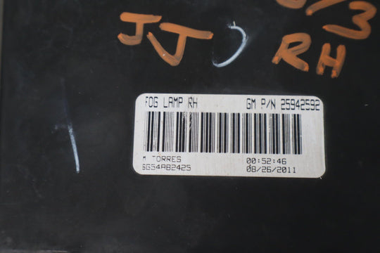 05 - 13 Chevy C6 Corevtte Front Right RH OEM Fog Light Lamp (Bumper Mount)