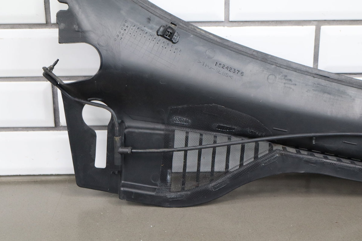 05-13 Chevy Corvette C6 Cowl Vent Panel 25778761