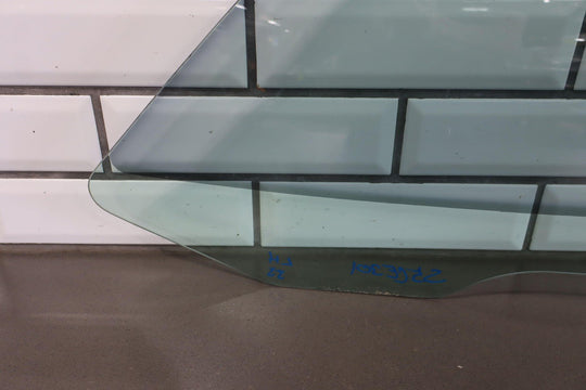 05 - 13 Chevy Corvette C6 Left Driver Door Window Glass Only