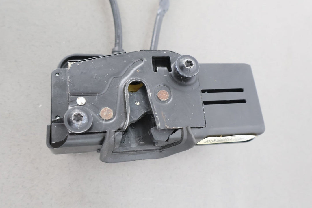 05 - 13 Chevy Corvette C6 Left LH Driver Door Latch W/Cables & Manual Releases