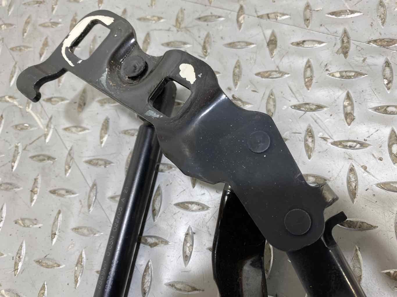 05-13 Chevy Corvette C6 Pair Left&Right Rear Deck Lid Hinges (Black) Convertible