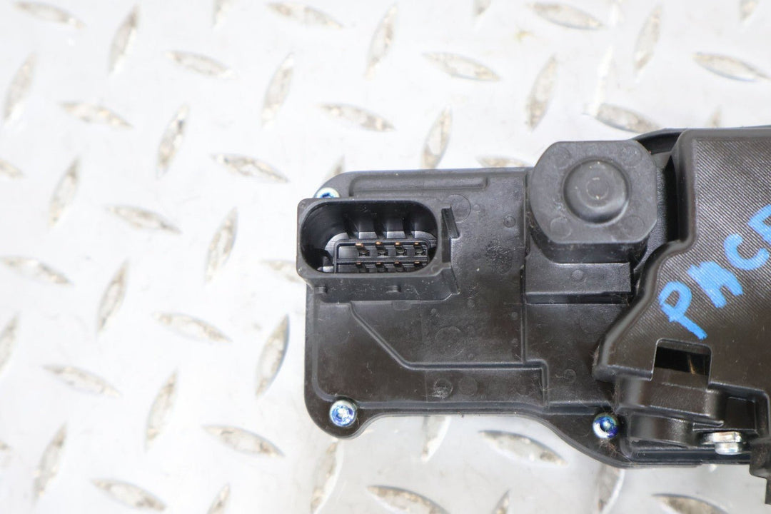 05 - 13 Chevy Corvette C6 Right Passenger Door Latch W/Cables & Manual Releases