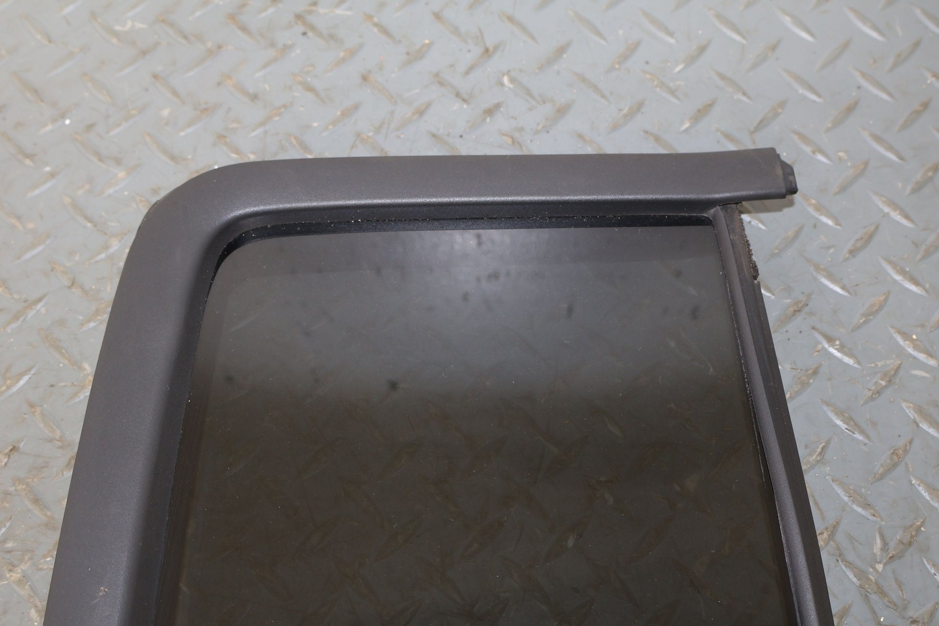 05-15 Nissan Xterra Rear Right Vent Window Glass (Privacy Tint) OEM Glass Only