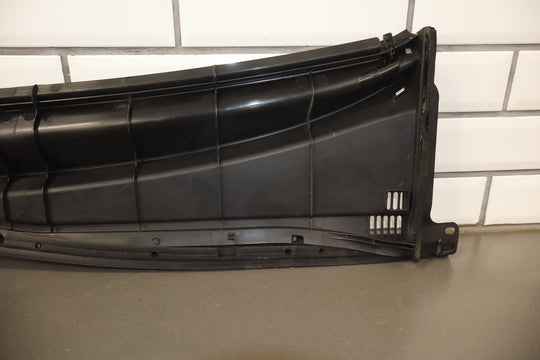 05 - 15 Toyota Tacoma Windshield Cowl Vent Panel W/Weather Stripping