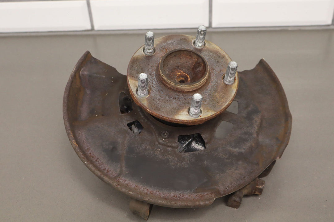 05 - 23 Toyota Tacoma 4x2 XRunner Left Driver Front Spindle Knuckle