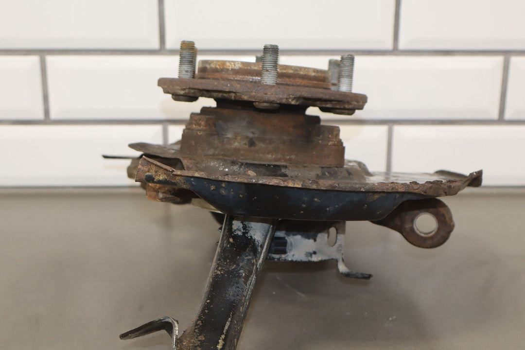 05 - 23 Toyota Tacoma 4x4 Left Driver Front Spindle Knuckle W/Hub & Sensor