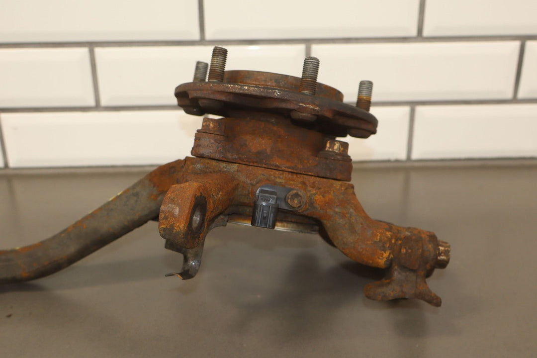 05 - 23 Toyota Tacoma 4x4 Left Driver Front Spindle Knuckle W/Hub & Sensor