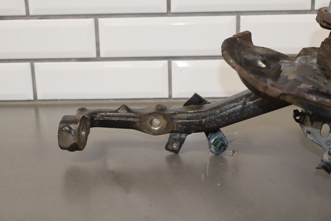 05 - 23 Toyota Tacoma 4x4 Left Driver Front Spindle Knuckle W/Hub & Sensor