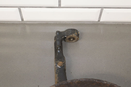 05 - 23 Toyota Tacoma 4x4 Right Passenger Front Spindle Knuckle W/Hub & Sensor