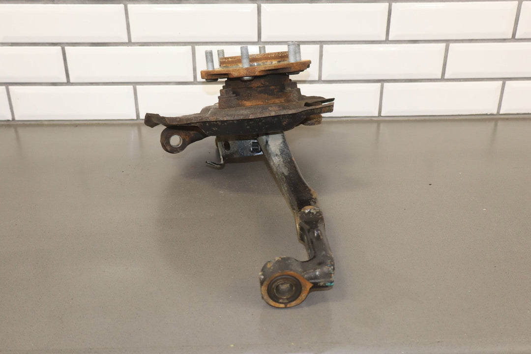 05 - 23 Toyota Tacoma 4x4 Right Passenger Front Spindle Knuckle W/Hub & Sensor