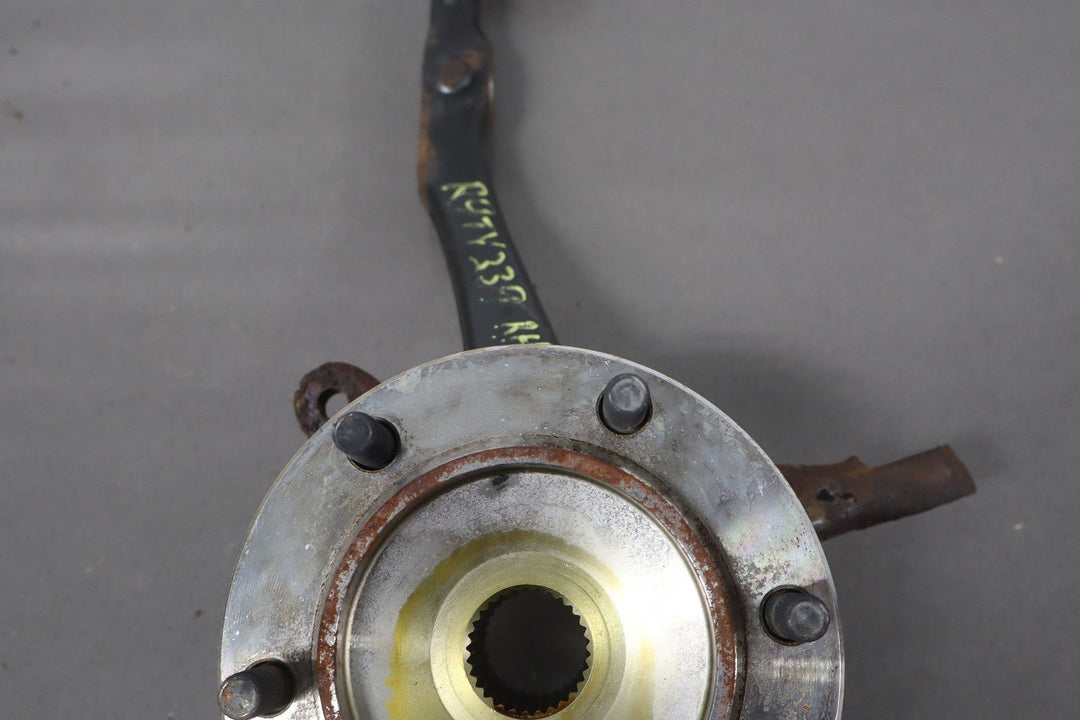 05 - 23 Toyota Tacoma 4x4 Right Passenger Front Spindle Knuckle W/Hub & Sensor