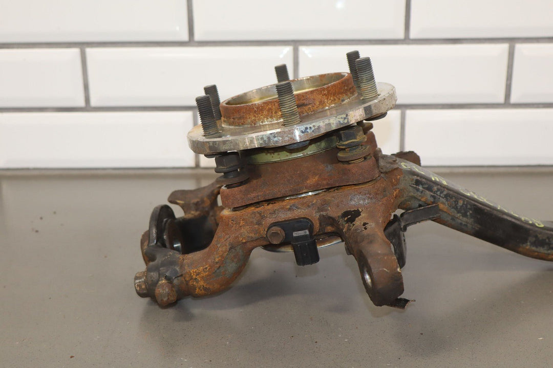 05 - 23 Toyota Tacoma 4x4 Right Passenger Front Spindle Knuckle W/Hub & Sensor