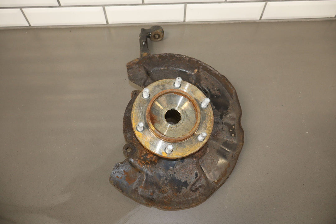 05 - 23 Toyota Tacoma 4x4 Right Passenger Front Spindle Knuckle W/Hub & Sensor