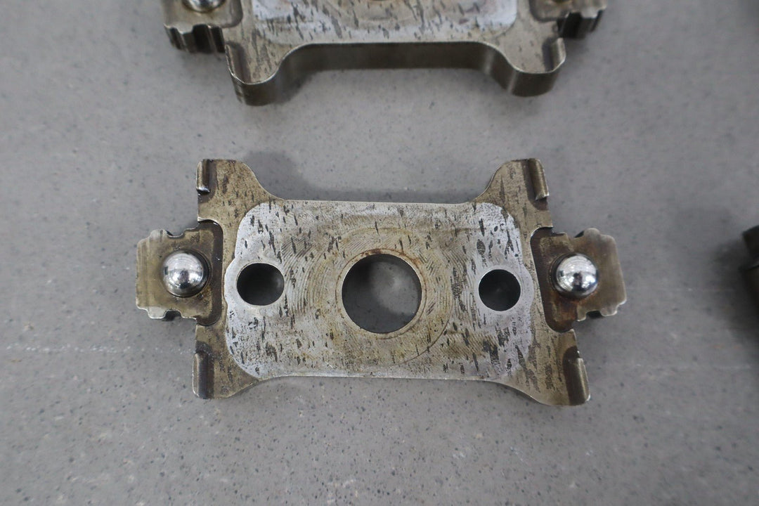 05 Ford F250 6.0L Powerstroke Passenger Right RH Rocker Box Set OEM