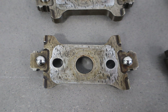 05 Ford F250 6.0L Powerstroke Passenger Right RH Rocker Box Set OEM