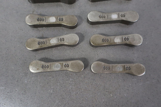 05 Ford F250 6.0L Powerstroke V8 Diesel Rocker Bridge Set OEM