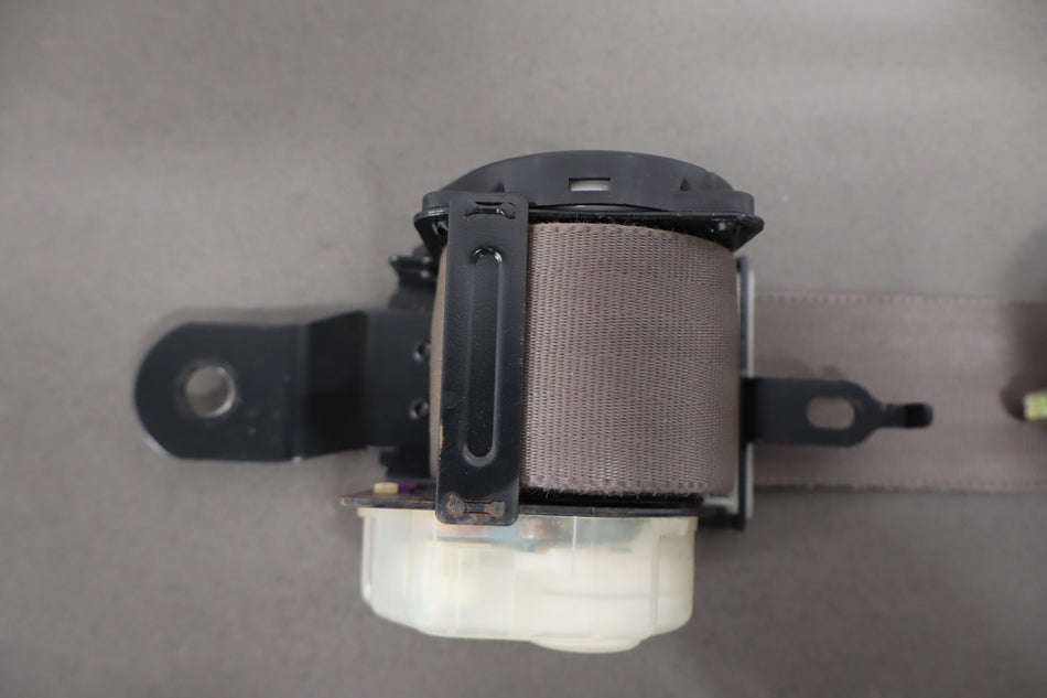 1997 Lexus LX450- Rear Seat Belt