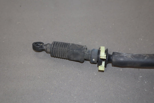 06 - 07 Cadillac XLR (4.4L) 6 - Spd Automatic Transmission Shifter Cable W/Bushings