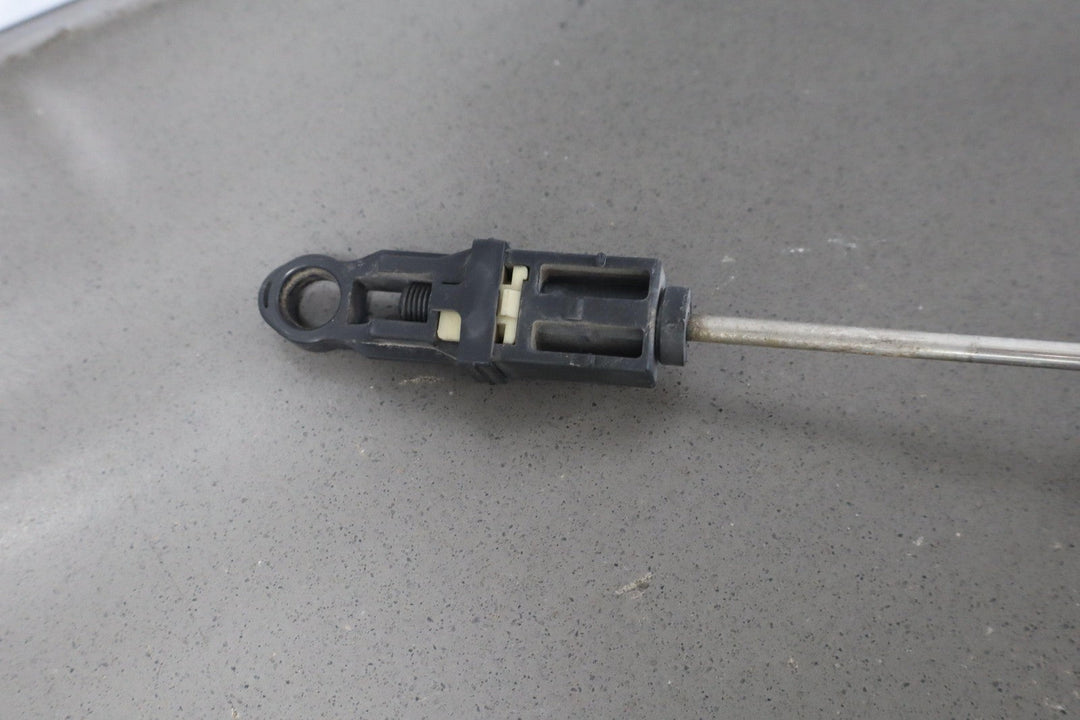 06 - 07 Cadillac XLR (4.4L) 6 - Spd Automatic Transmission Shifter Cable W/Bushings