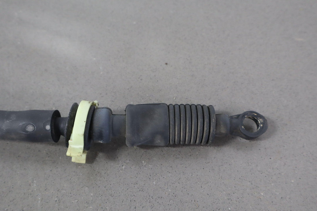 06 - 07 Cadillac XLR (4.4L) 6 - Spd Automatic Transmission Shifter Cable W/Bushings