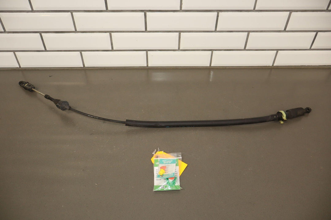 06 - 07 Cadillac XLR (4.4L) 6 - Spd Automatic Transmission Shifter Cable W/Bushings