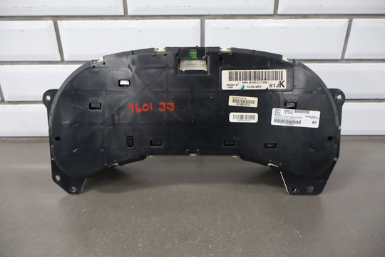 06 - 07 Chevy GMC 2500HD 6.6L Duramax Speedometer Cluster Delphi Reman