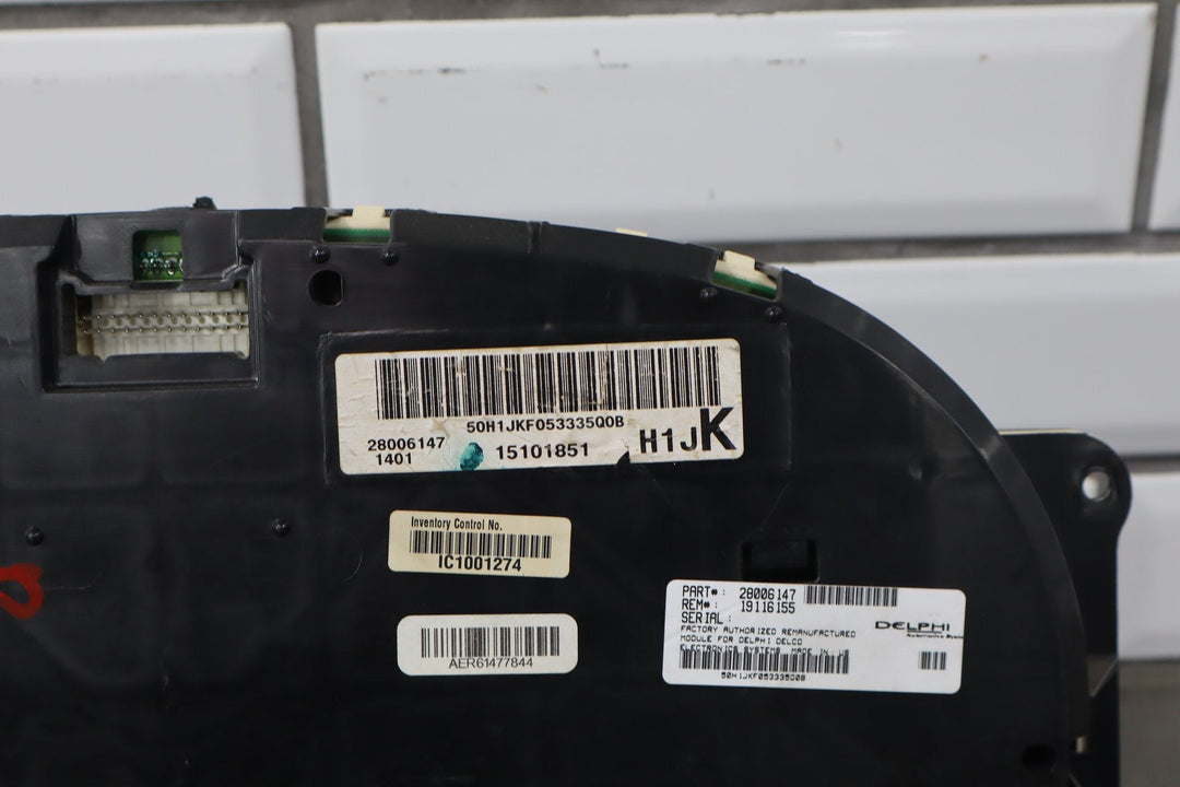 06 - 07 Chevy GMC 2500HD 6.6L Duramax Speedometer Cluster Delphi Reman