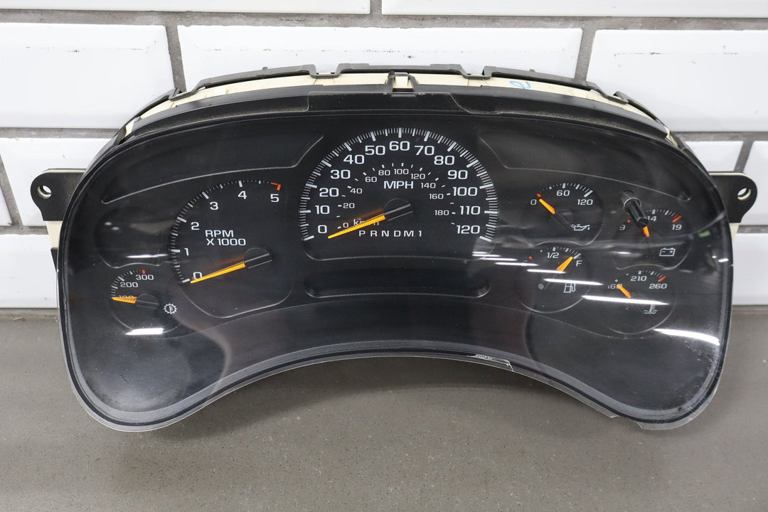 06 - 07 Chevy GMC 2500HD 6.6L Duramax Speedometer Cluster Delphi Reman